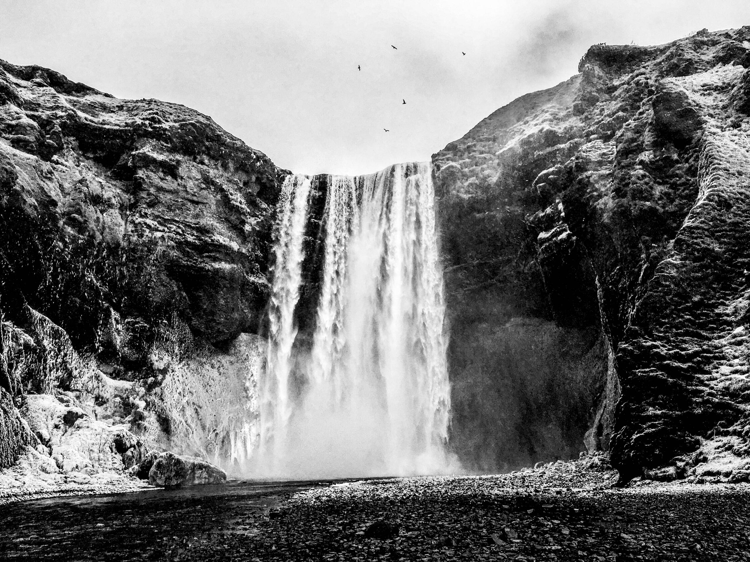 lenz_photo-1509825826883-62284c8c7ea5_sw.jpg lenz_photo-1509825826883-62284c8c7ea5_sw.jpg